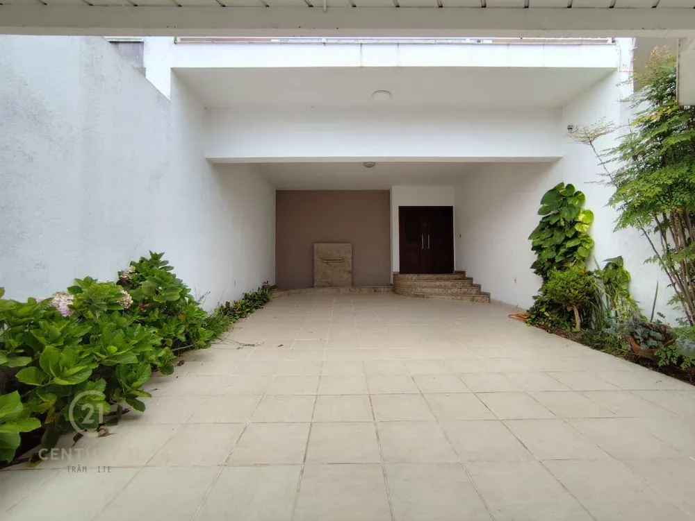 Casa, 4 quartos, 337 m² - Foto 1