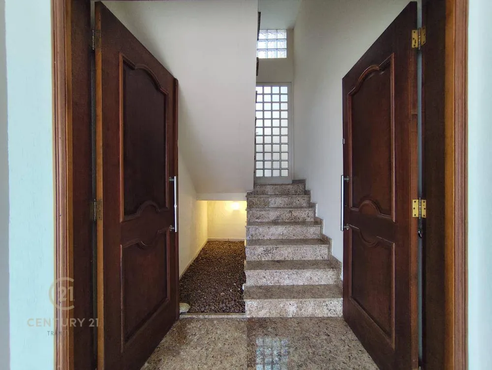 Casa, 4 quartos, 337 m² - Foto 2