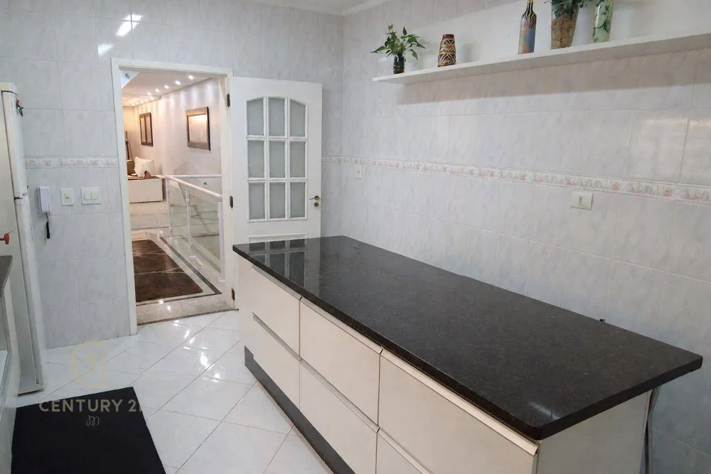 Casa, 3 quartos, 223 m² - Foto 3