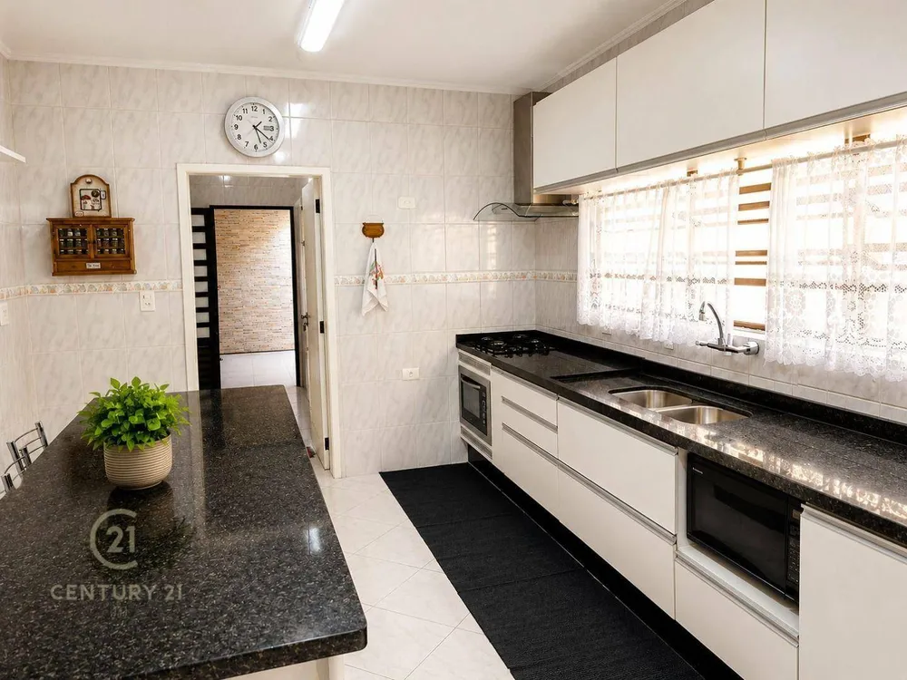 Casa, 3 quartos, 223 m² - Foto 8