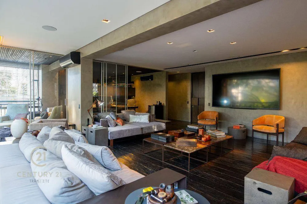 Apartamento, 3 quartos, 238 m² - Foto 1