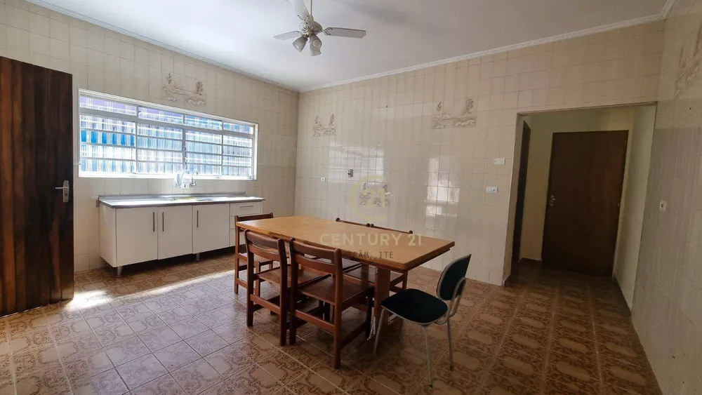 Casa, 2 quartos, 212 m² - Foto 2