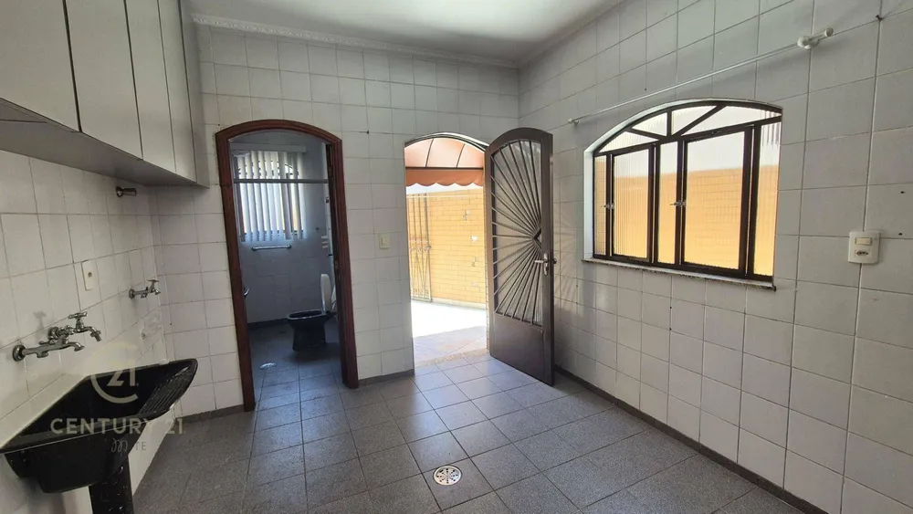 Casa, 4 quartos, 230 m² - Foto 11