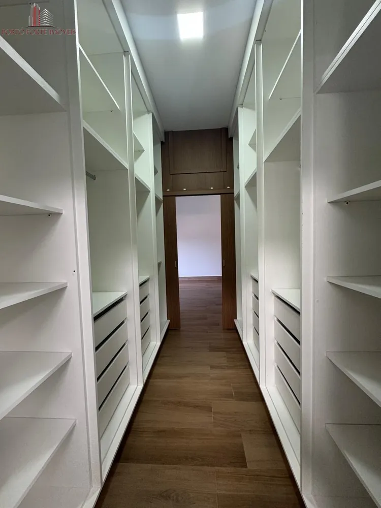 Casa, 3 quartos, 300 m² - Foto 1