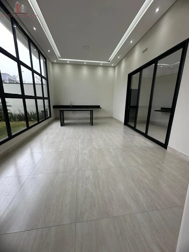 Casa, 3 quartos, 226 m² - Foto 2