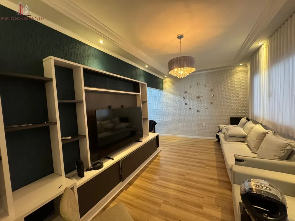 Casa, 3 quartos, 181 m² - Foto 1