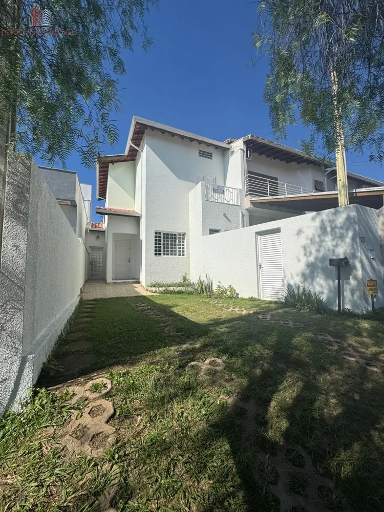 Casa, 4 quartos, 137 m² - Foto 1