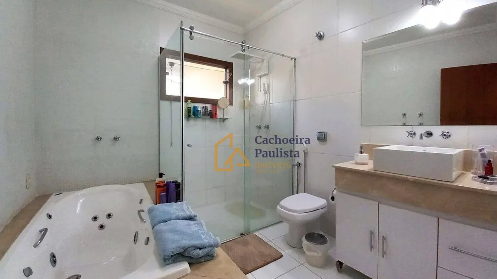 Casa, 3 quartos, 239 m² - Foto 15