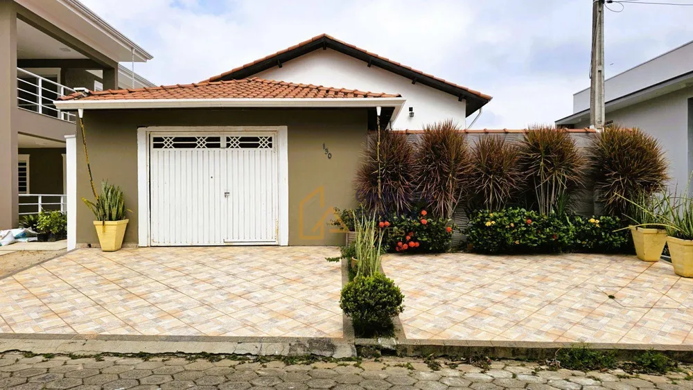 Casa, 2 quartos, 157 m² - Foto 1