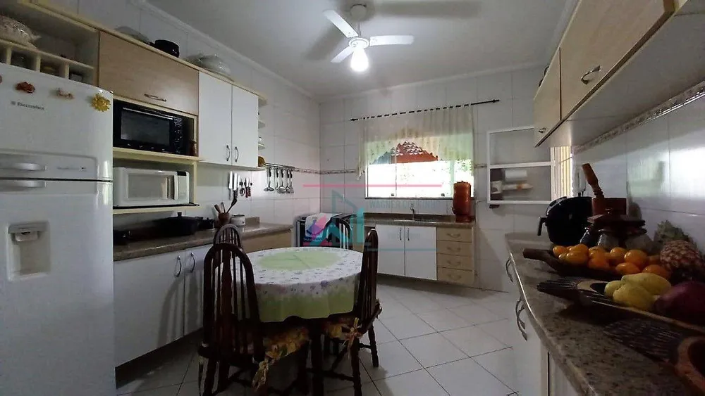 Casa, 3 quartos, 186 m² - Foto 4