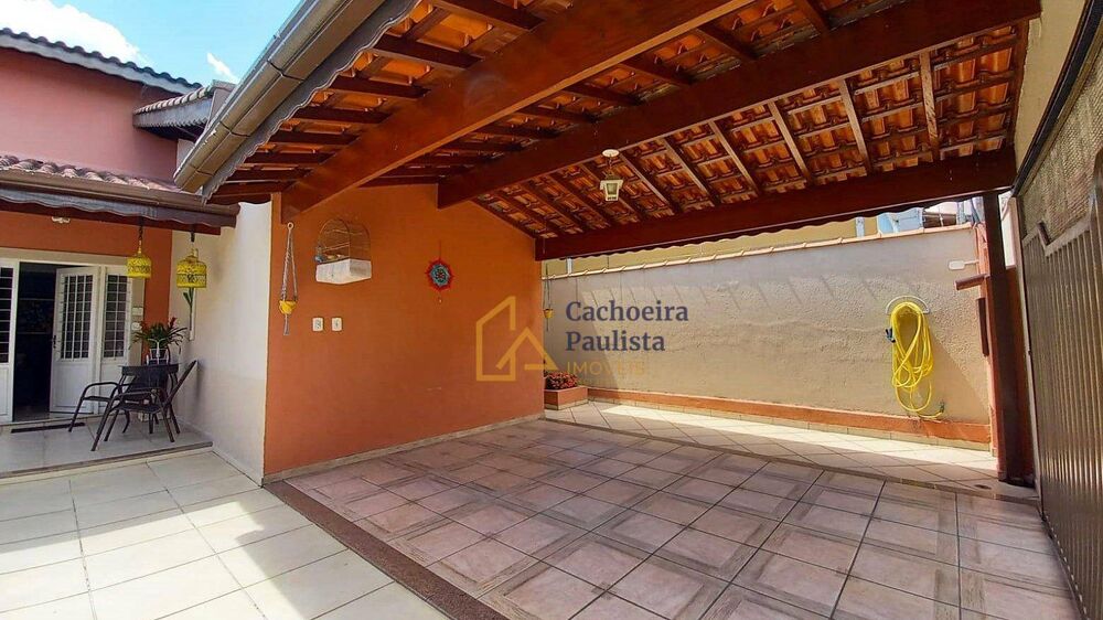 Casa, 4 quartos, 234 m² - Foto 2