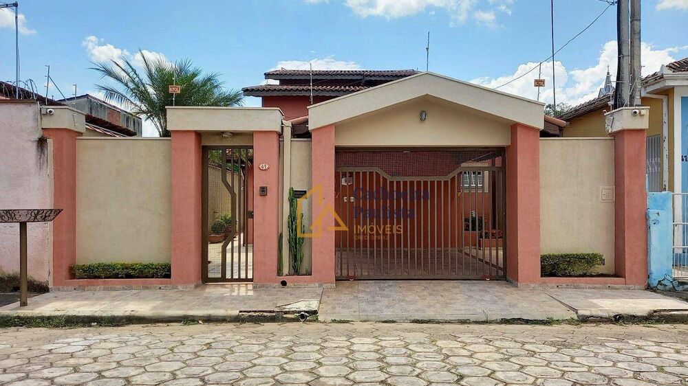 Casa, 4 quartos, 234 m² - Foto 1
