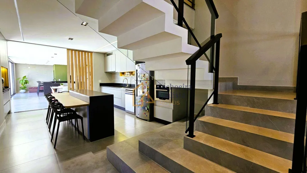 Casa, 3 quartos, 290 m² - Foto 4