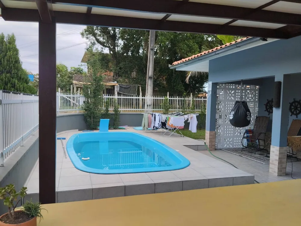 Casa, 3 quartos, 240 m² - Foto 1