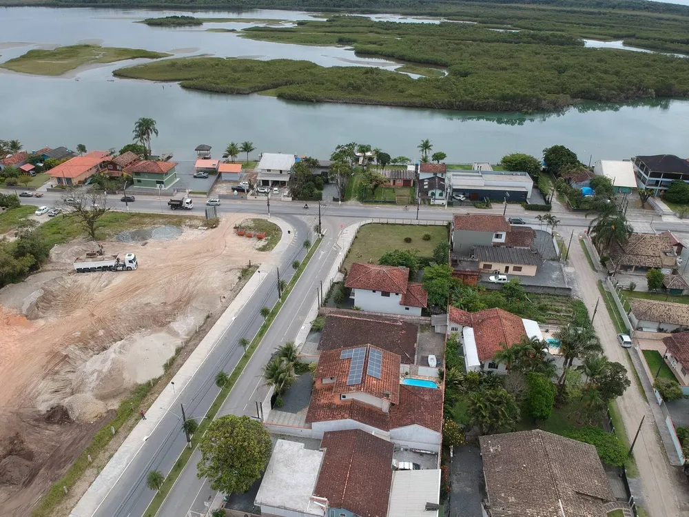 Casa, 4 quartos, 250 m² - Foto 2