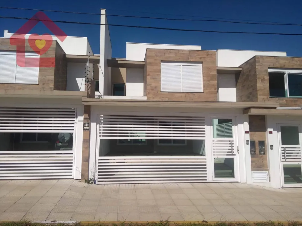 Sobrado, 3 quartos, 208 m² - Foto 1