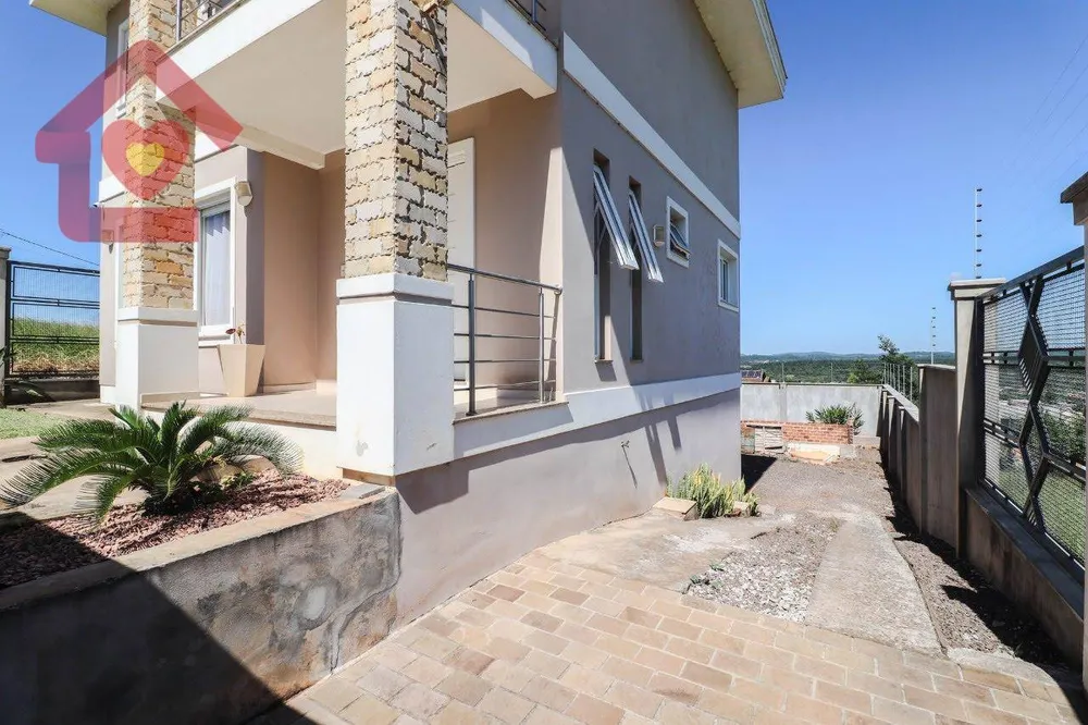 Casa, 3 quartos, 226 m² - Foto 3
