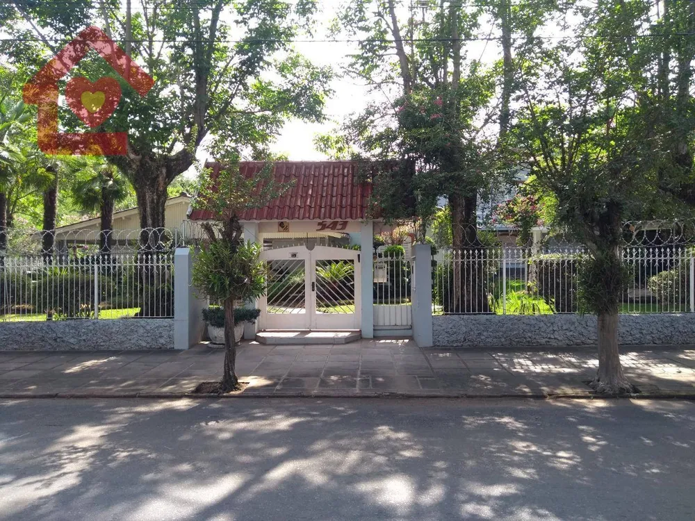 Casa, 4 quartos, 400 m² - Foto 1