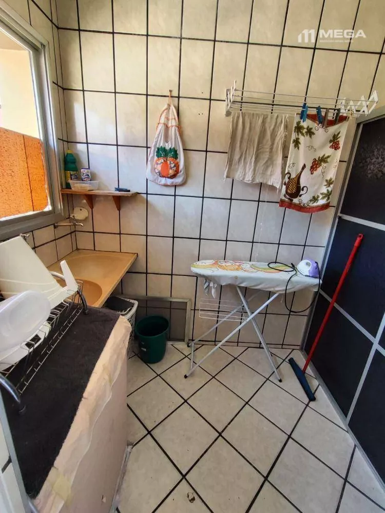 Apartamento à venda com 3 quartos, 75m² - Foto 1