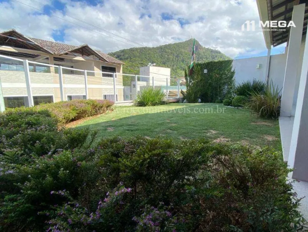 Casa, 4 quartos, 250 m² - Foto 1