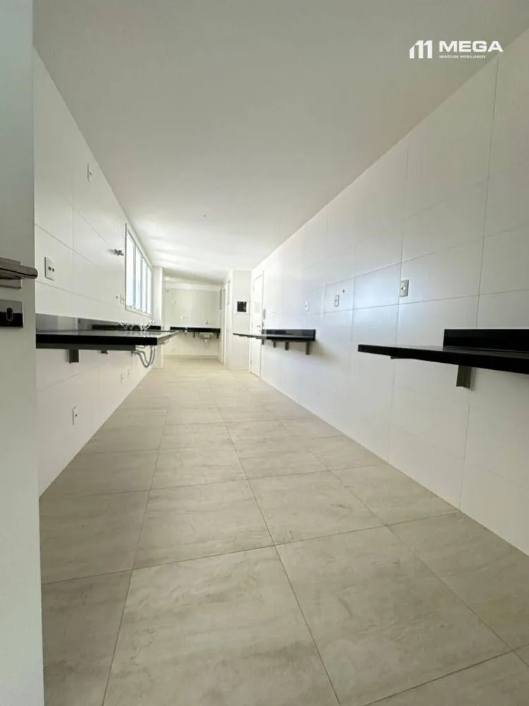 Apartamento, 4 quartos, 241 m² - Foto 9