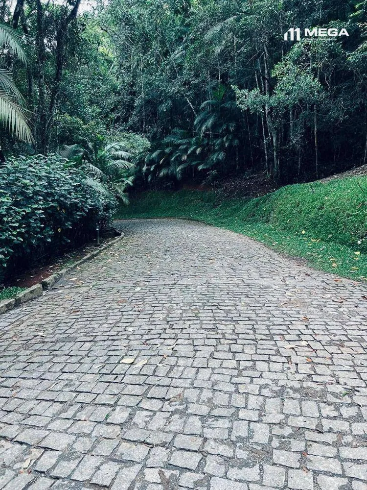 Loteamento e Condomínio, 1358 m² - Foto 4