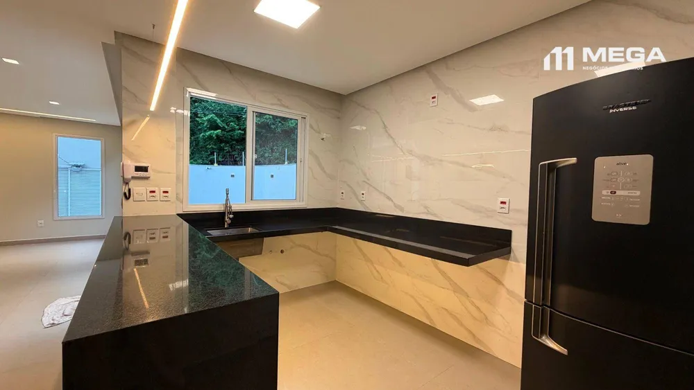 Casa, 3 quartos, 207 m² - Foto 5