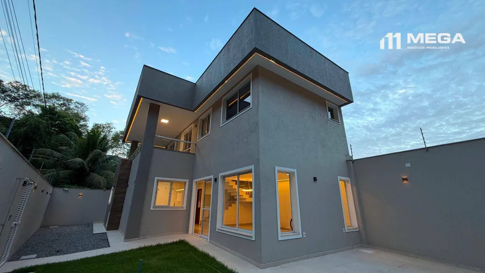 Casa, 3 quartos, 207 m² - Foto 1