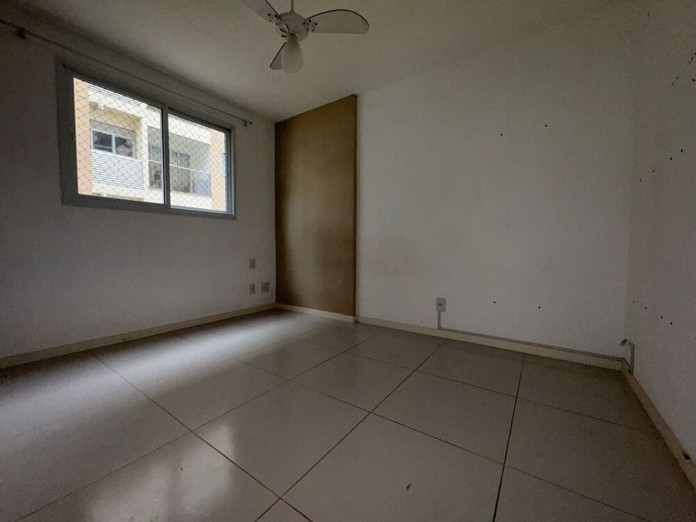 Apartamento à venda com 2 quartos, 62m² - Foto 5