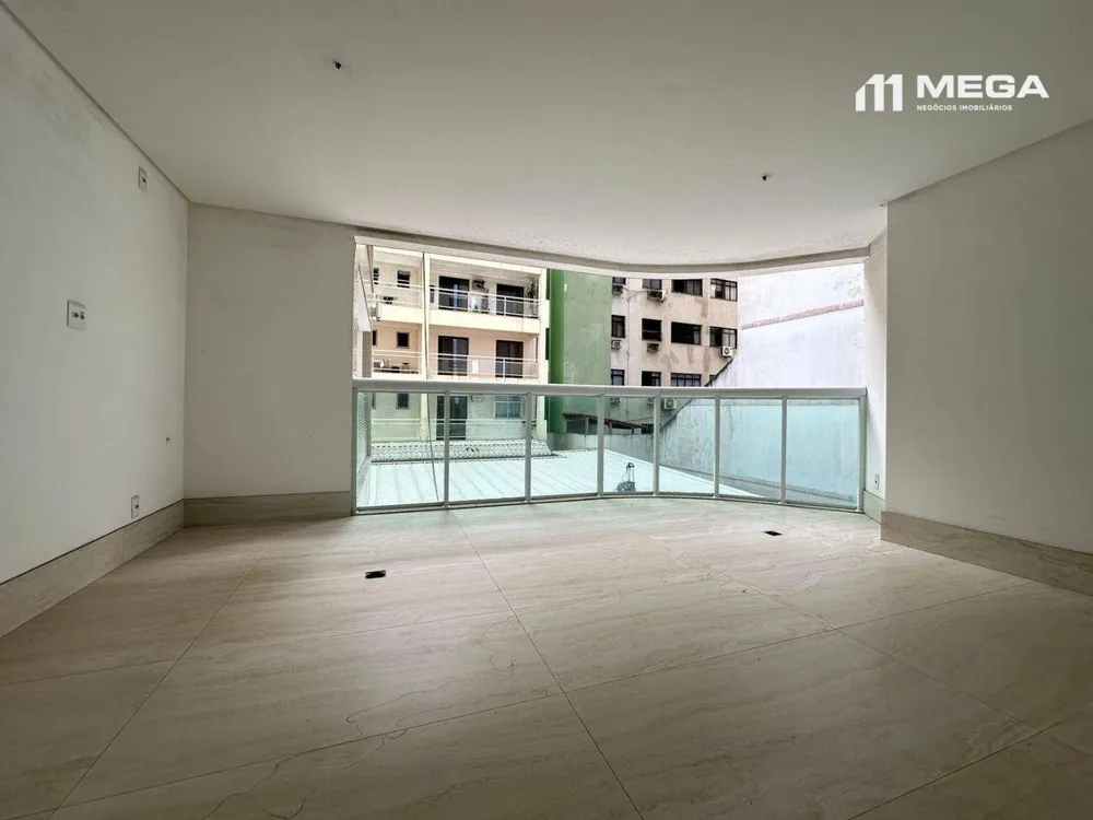 Apartamento, 4 quartos, 241 m² - Foto 12