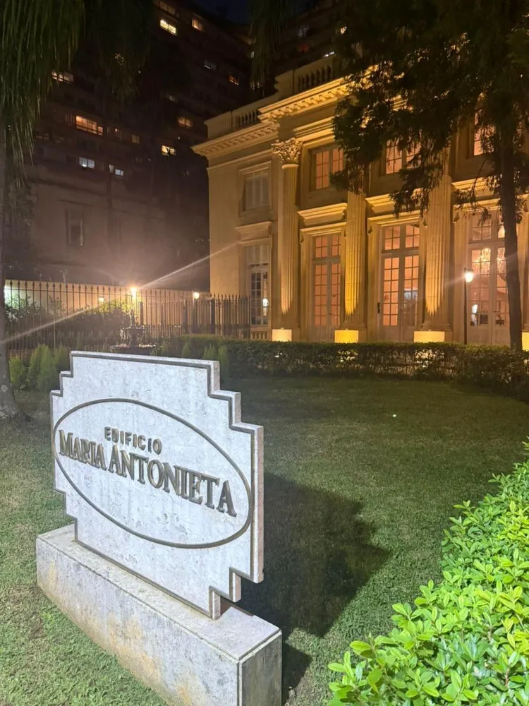 Apartamento, 4 quartos, 220 m² - Foto 1