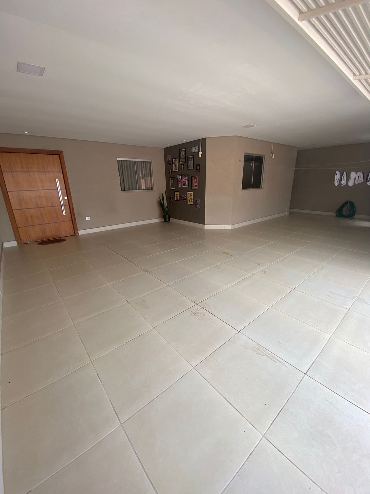 Casa à venda com 3 quartos, 180m² - Foto 2