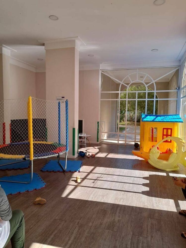 Apartamento para alugar com 3 quartos, 139m² - Foto 13