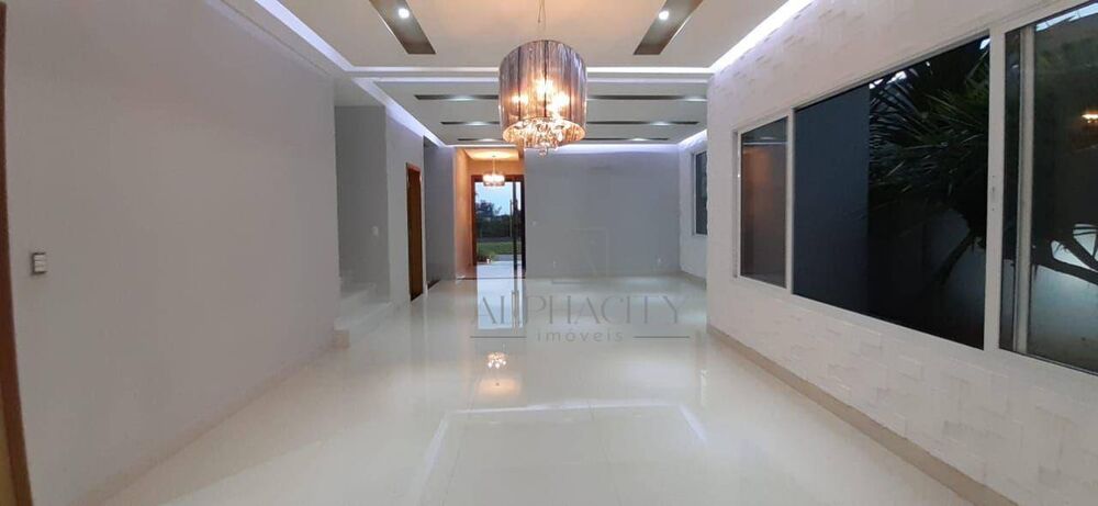 Casa de Condomínio à venda com 4 quartos, 400m² - Foto 2