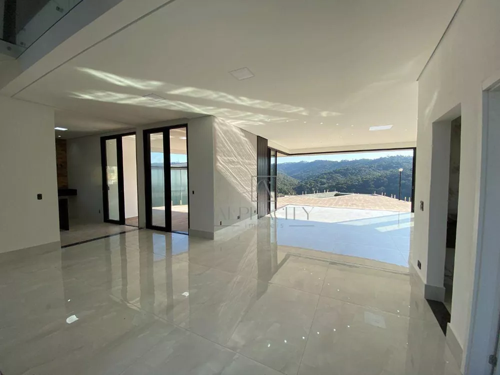 Casa de Condomínio à venda com 4 quartos, 613m² - Foto 3