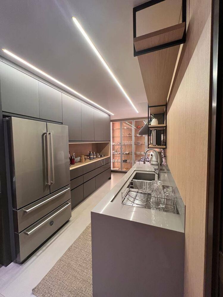 Apartamento, 3 quartos, 264 m² - Foto 2