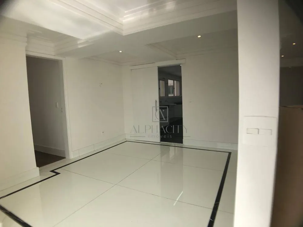 Apartamento, 3 quartos, 165 m² - Foto 2