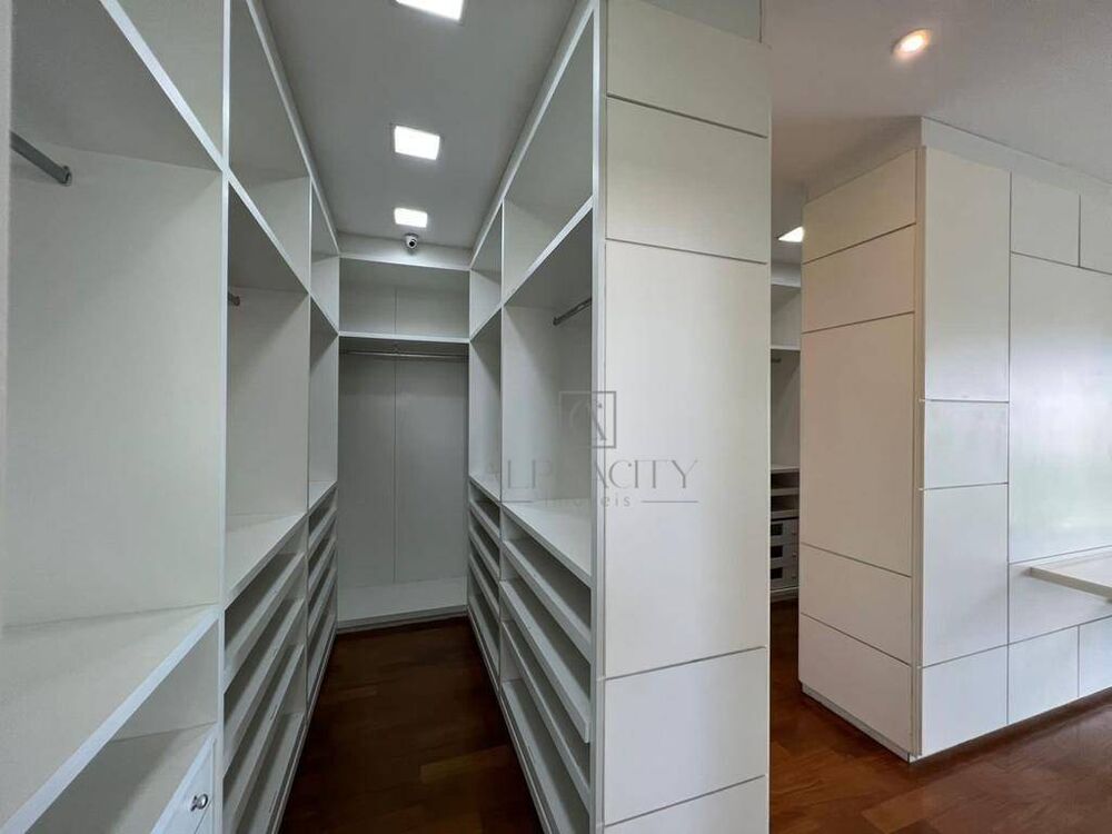 Apartamento, 3 quartos, 284 m² - Foto 1