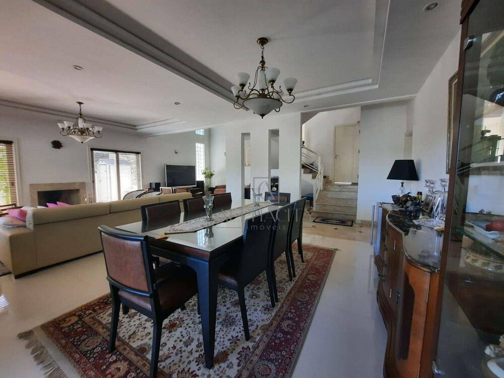 Casa de Condomínio à venda com 4 quartos, 600m² - Foto 4