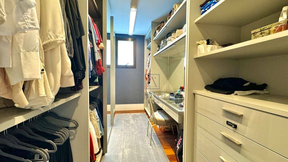 Apartamento à venda com 3 quartos, 285m² - Foto 11