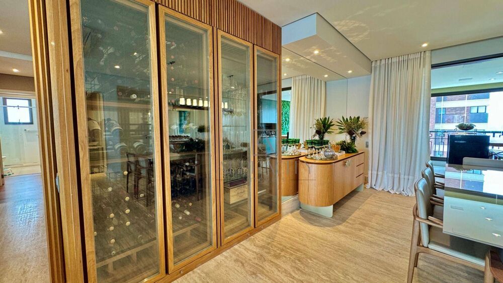 Apartamento à venda com 3 quartos, 285m² - Foto 5
