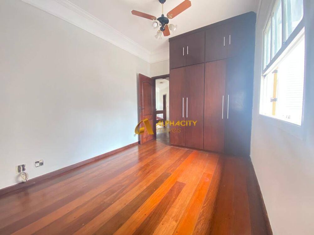 Casa de Condomínio à venda com 4 quartos, 395m² - Foto 19
