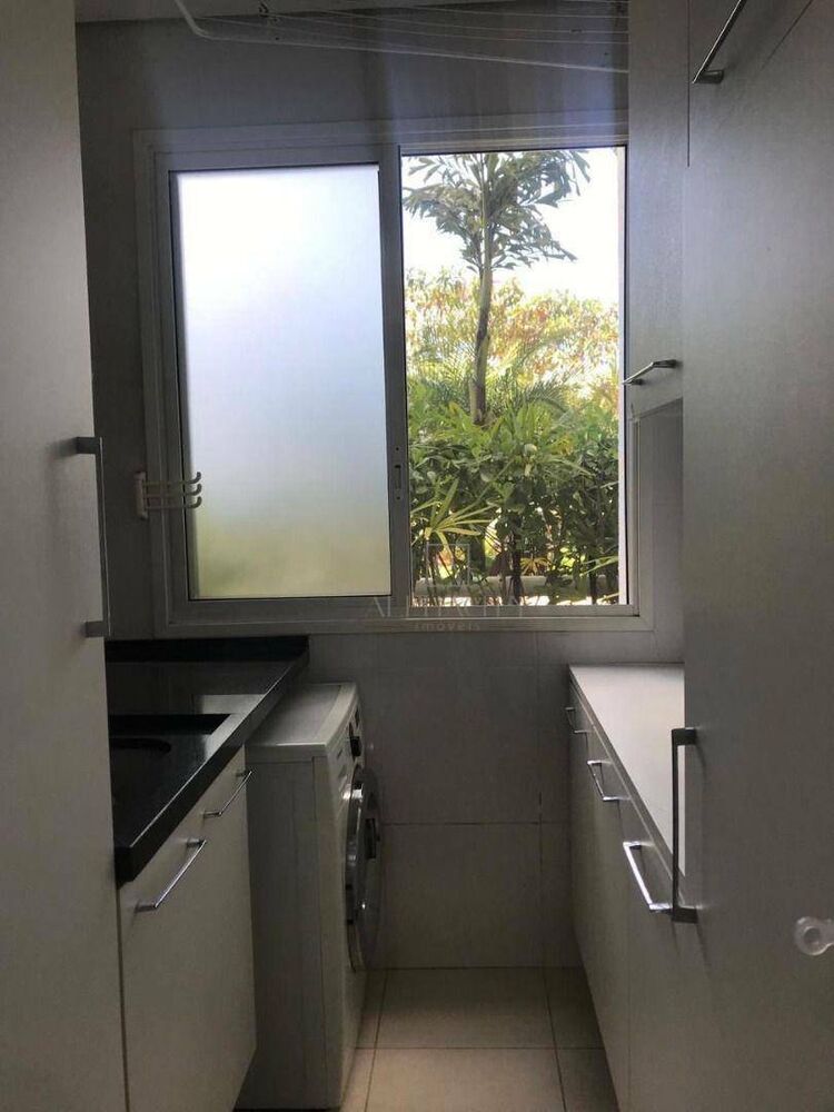 Apartamento para alugar com 3 quartos, 142m² - Foto 7