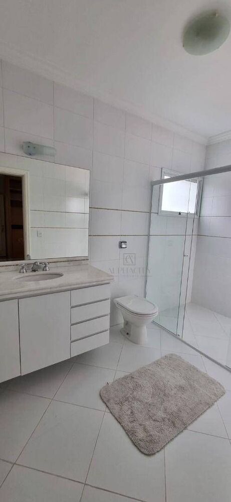 Casa de Condomínio para alugar com 4 quartos, 480m² - Foto 11