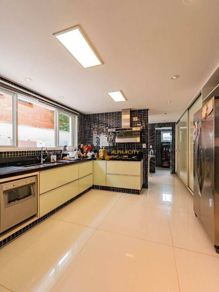 Casa de Condomínio à venda e aluguel com 4 quartos, 520m² - Foto 3