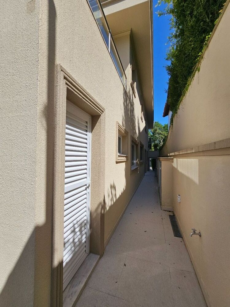 Casa de Condomínio para alugar com 6 quartos, 450m² - Foto 20
