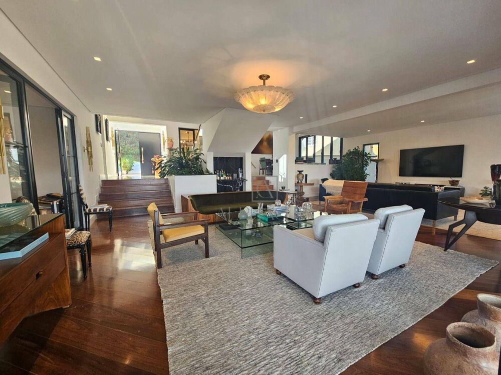 Casa de Condomínio para alugar com 4 quartos, 627m² - Foto 8