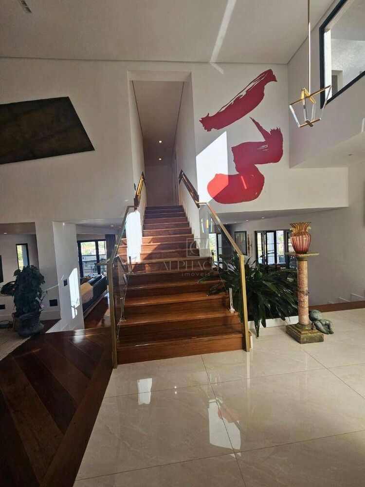 Casa de Condomínio para alugar com 4 quartos, 627m² - Foto 9