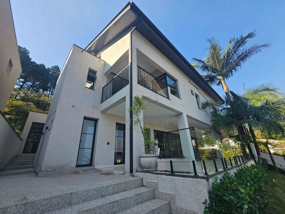 Casa de Condomínio para alugar com 4 quartos, 627m² - Foto 18