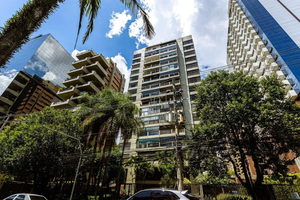 Apartamento, 3 quartos, 168 m² - Foto 1